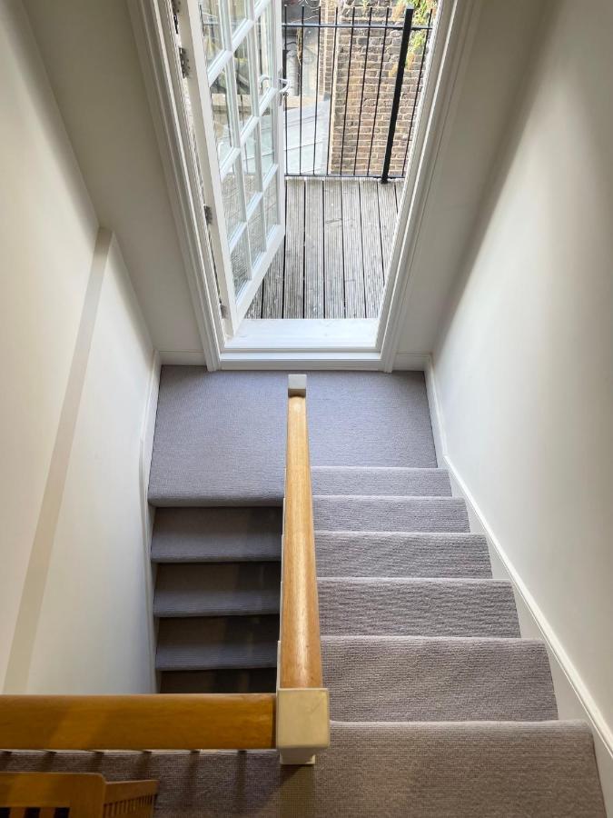 Victoria Maisonette Apartment London Exterior photo