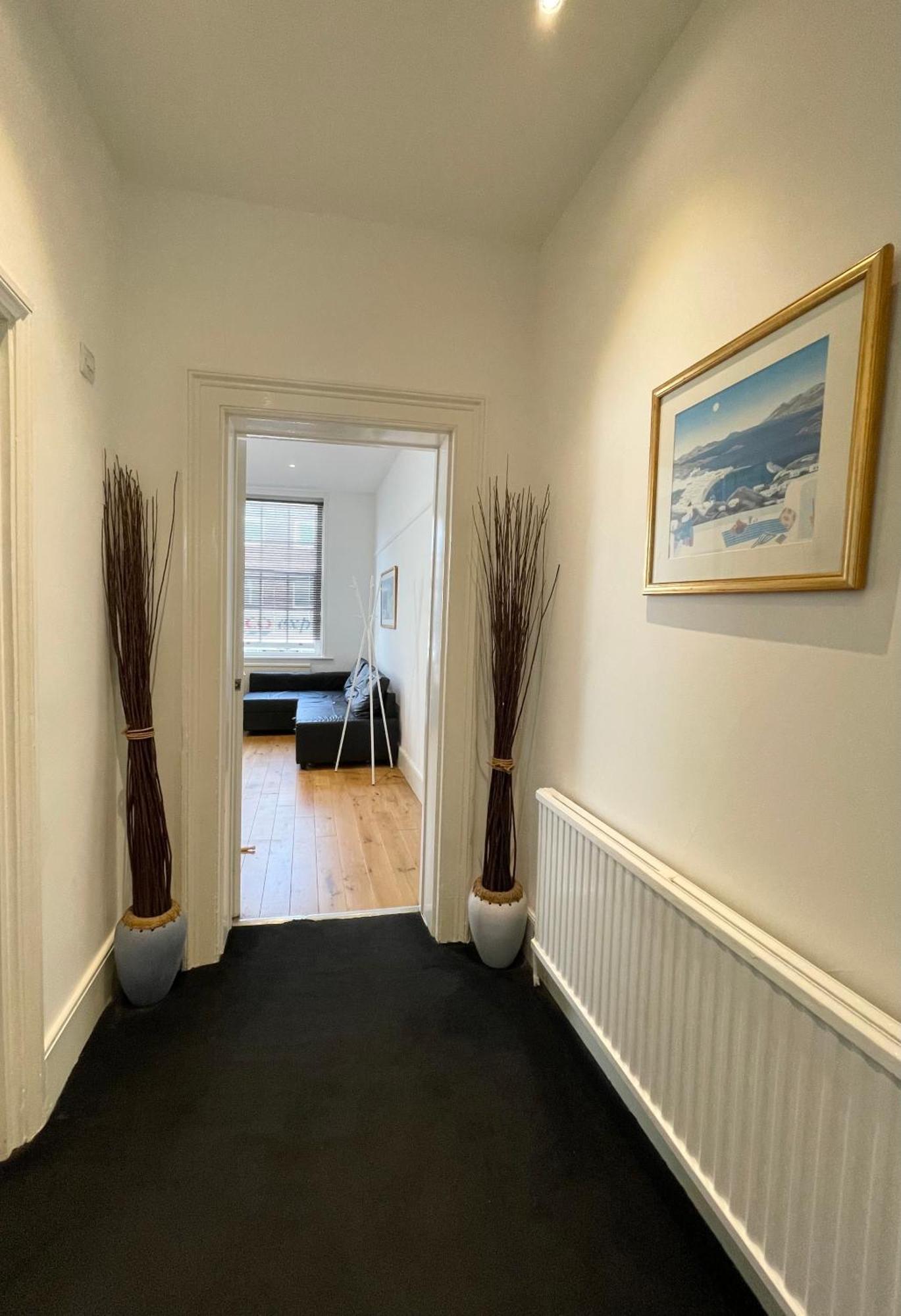 Victoria Maisonette Apartment London Exterior photo